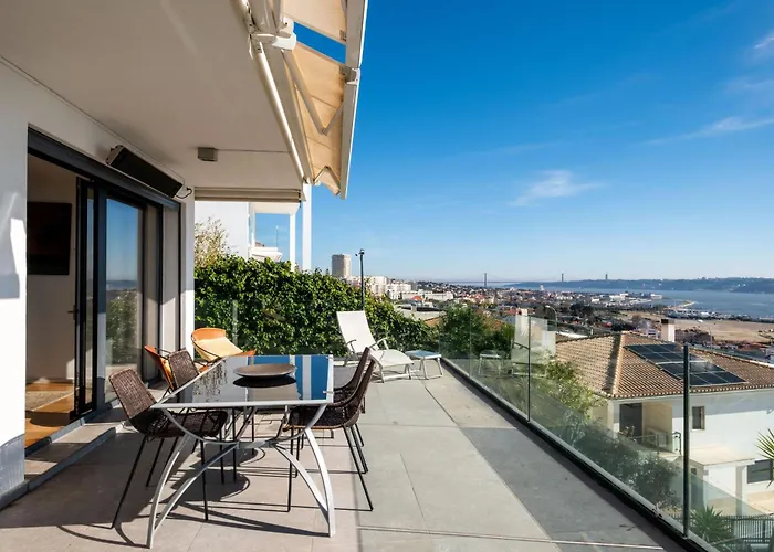 Modern With Sea & River View Pool And Gym. Vila