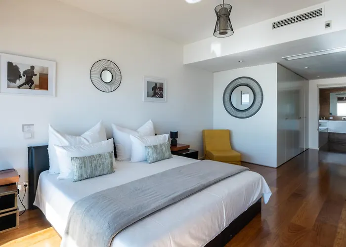 Vila Modern With Sea & River View Pool And Gym. Lisboa