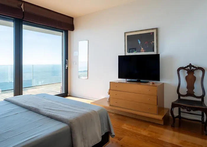 Modern With Sea & River View Pool And Gym. Vila