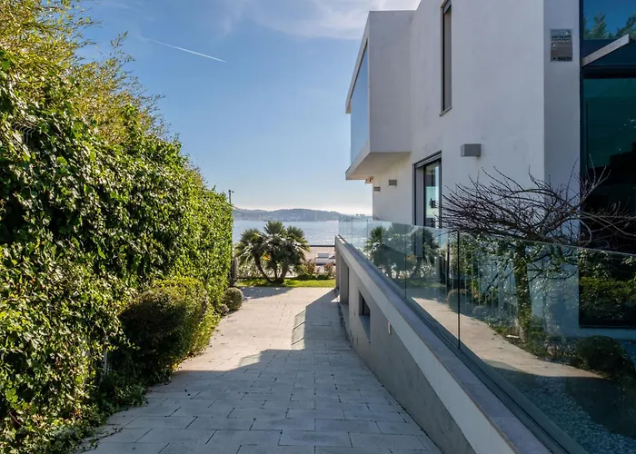 Modern With Sea & River View Pool And Gym. Lisboa