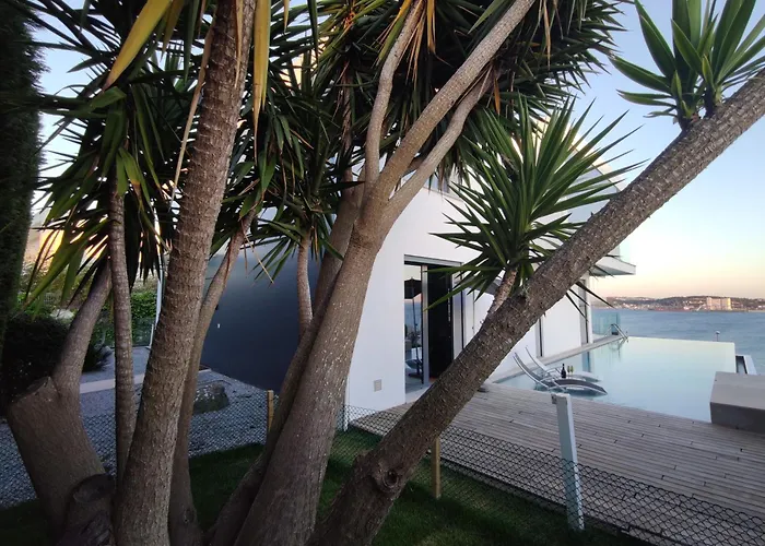 Vila Modern With Sea & River View Pool And Gym. Lisboa