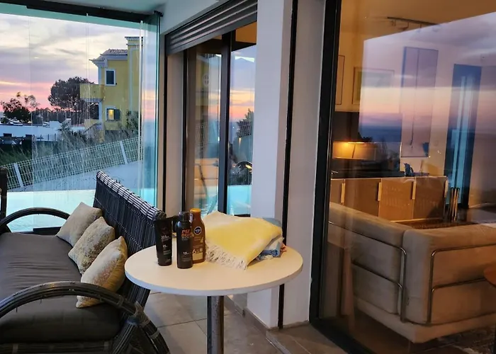 Modern With Sea & River View Pool And Gym. Vila Lisboa