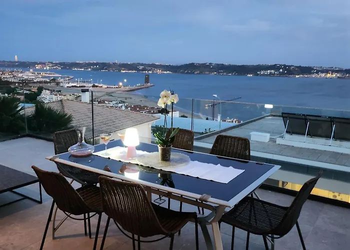 Modern With Sea & River View Pool And Gym.