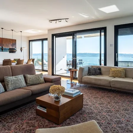 Villa Modern With Sea & River View Pool And Gym. Lisboa