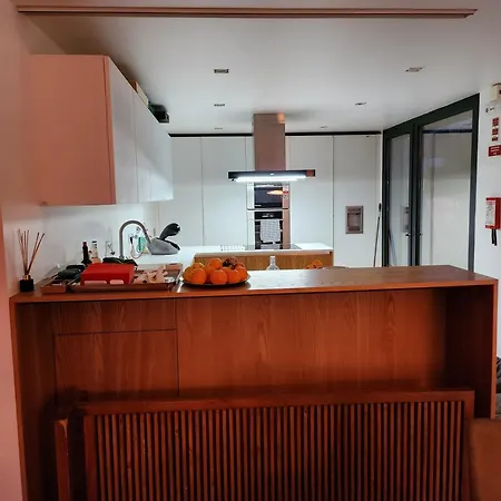 Modern With Sea & River View Pool And Gym.