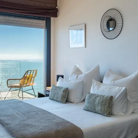 Modern With Sea & River View Pool And Gym. *