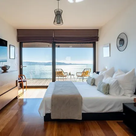 Modern With Sea & River View Pool And Gym. * Lisboa