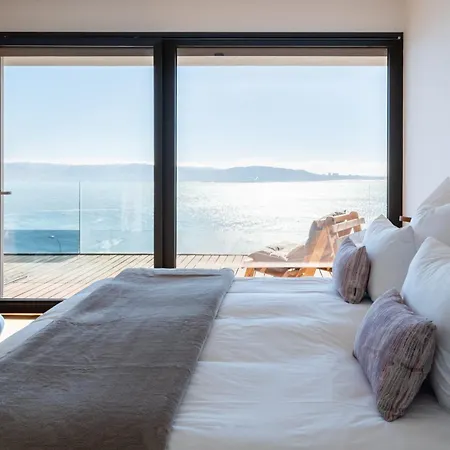 Villa Modern With Sea & River View Pool And Gym.