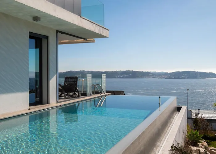 Modern With Sea & River View Pool And Gym. * Lisboa