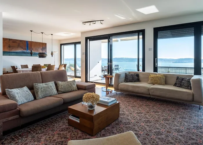 别墅 Modern With Sea & River View Pool And Gym. Lisboa