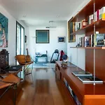 Modern With Sea & River View Pool And Gym. Lisboa