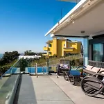 Modern With Sea & River View Pool And Gym. Villa Lisboa