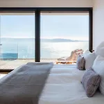 Villa Modern With Sea & River View Pool And Gym.