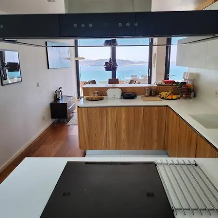 Modern With Sea & River View Pool And Gym. فيلة