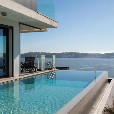 Modern With Sea & River View Pool And Gym. * Lisbona