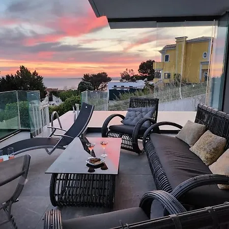 Modern With Sea & River View Pool And Gym. Villa Lisbon