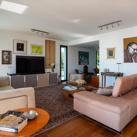 Modern With Sea & River View Pool And Gym. *